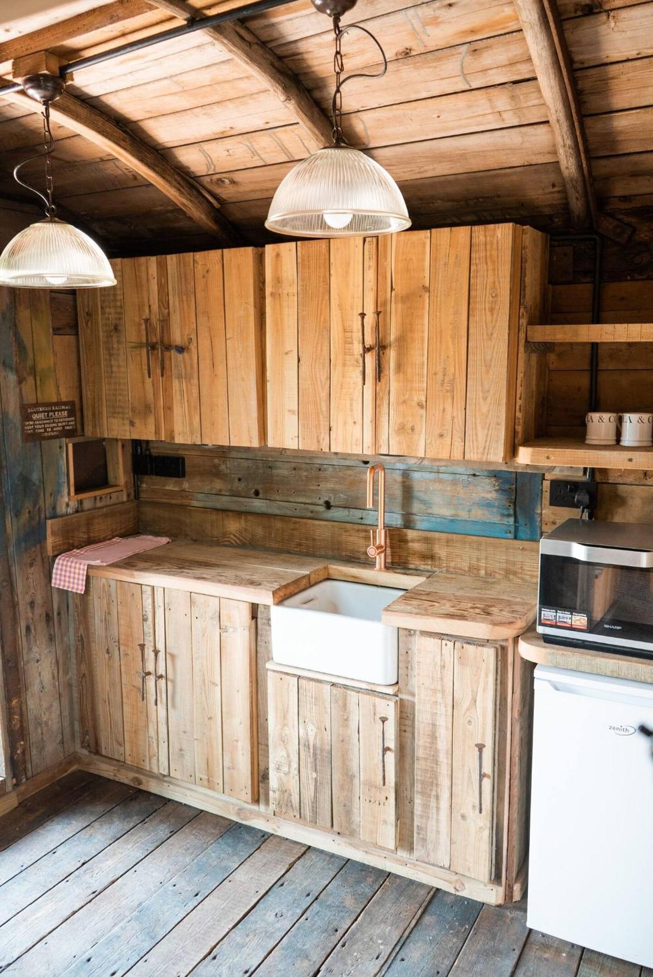 Swallowfield Glamping-Station Master Γέοβιλ Εξωτερικό φωτογραφία